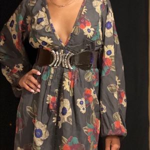 Women’s floral print mini dress